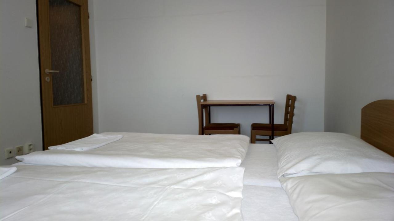Penzion Lada Nová Bystřice Buitenkant foto