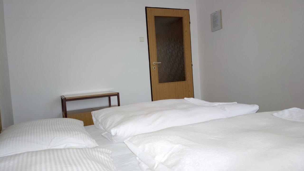Penzion Lada Nová Bystřice Buitenkant foto