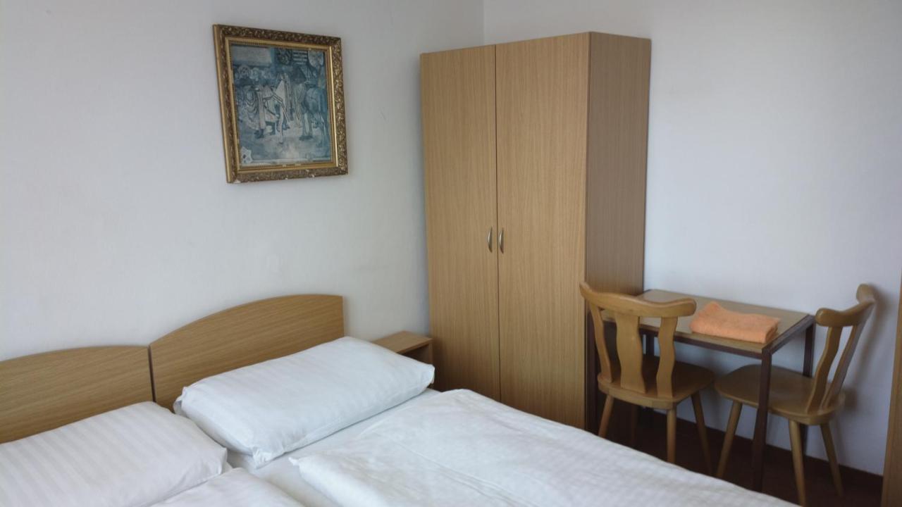 Penzion Lada Nová Bystřice Buitenkant foto