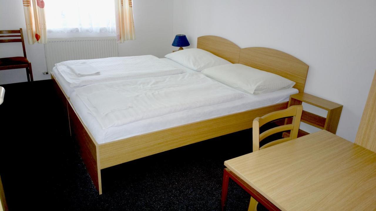 Penzion Lada Nová Bystřice Buitenkant foto