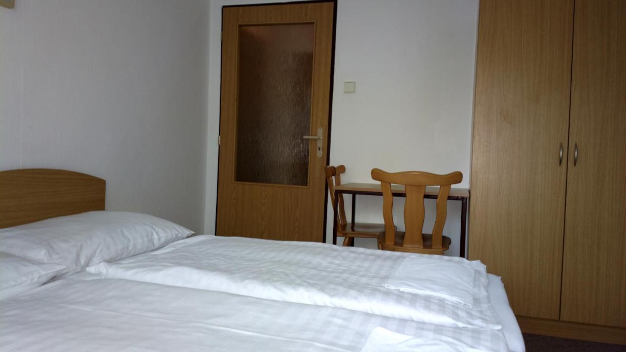 Penzion Lada Nová Bystřice Buitenkant foto